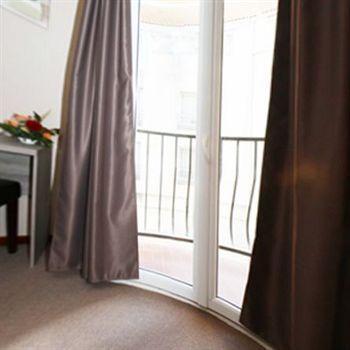 Hotel La Rotonde 3*